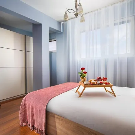 Apartment New, Vibrant & Sofia